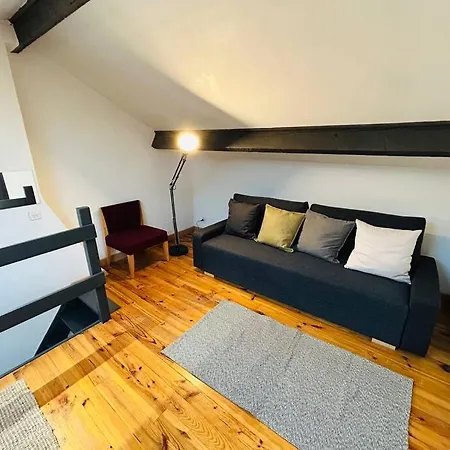 L'elegant Duplex Carteret Apartment *